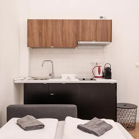 Grand Avenue * Budapesta